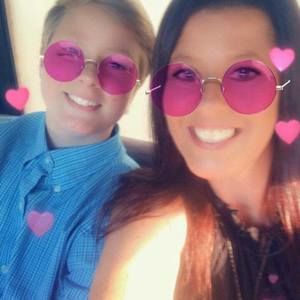 Meet your Posher, Crystal